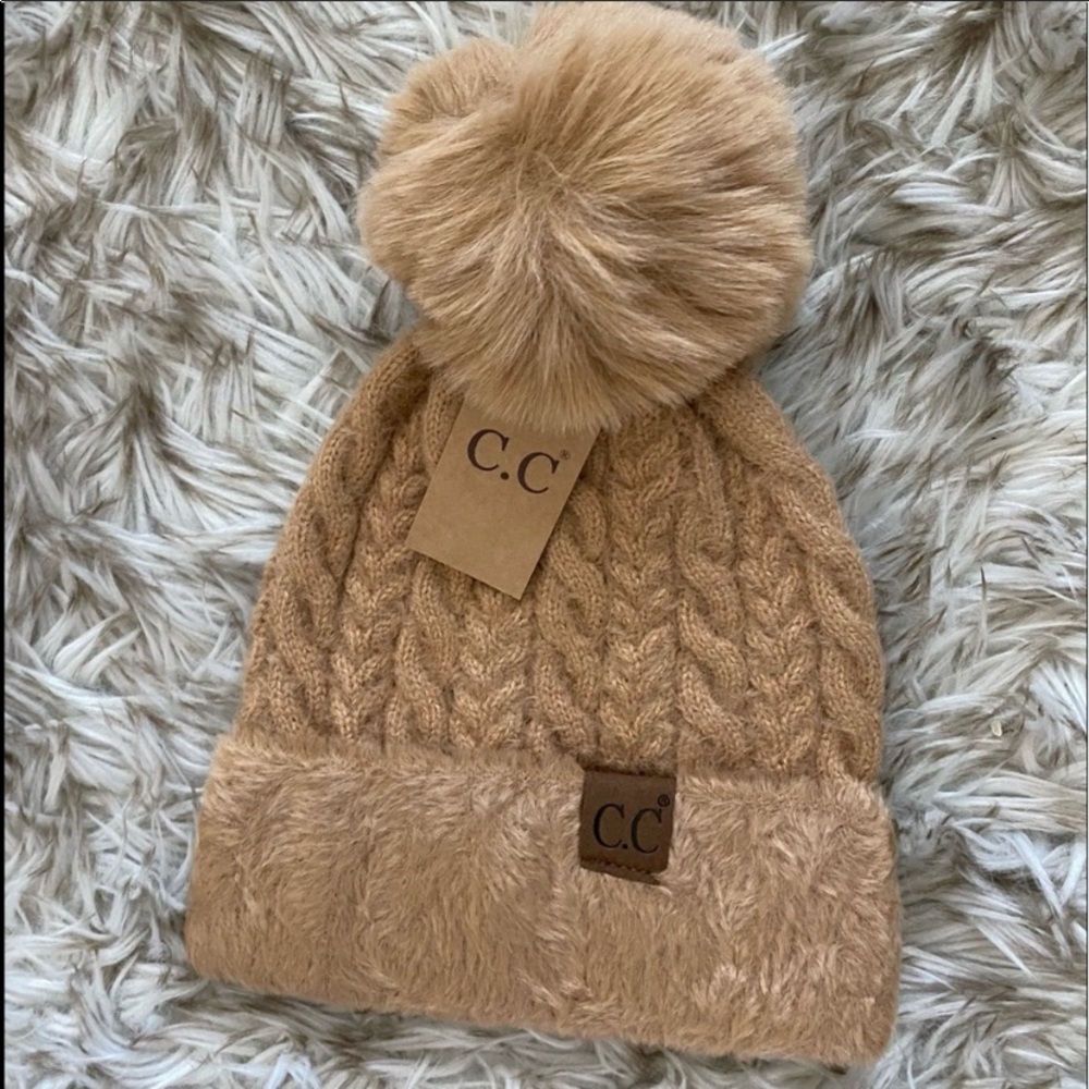 NWT C&C Camel Pom Knit Hat